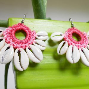 Cheerful Dangle Earrings Crochet Wax Cord with Shells, Jewelry Thailand Handmade. (JE1030)