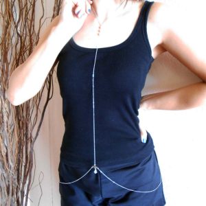 Body Jewelry Waist Crystal, White Pearls Necklace, Silver Chain, Body Jewelry, Handmade. JC1002